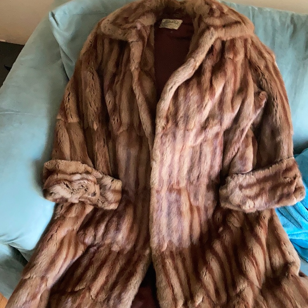 Fur Coat - Picture 1 of 3